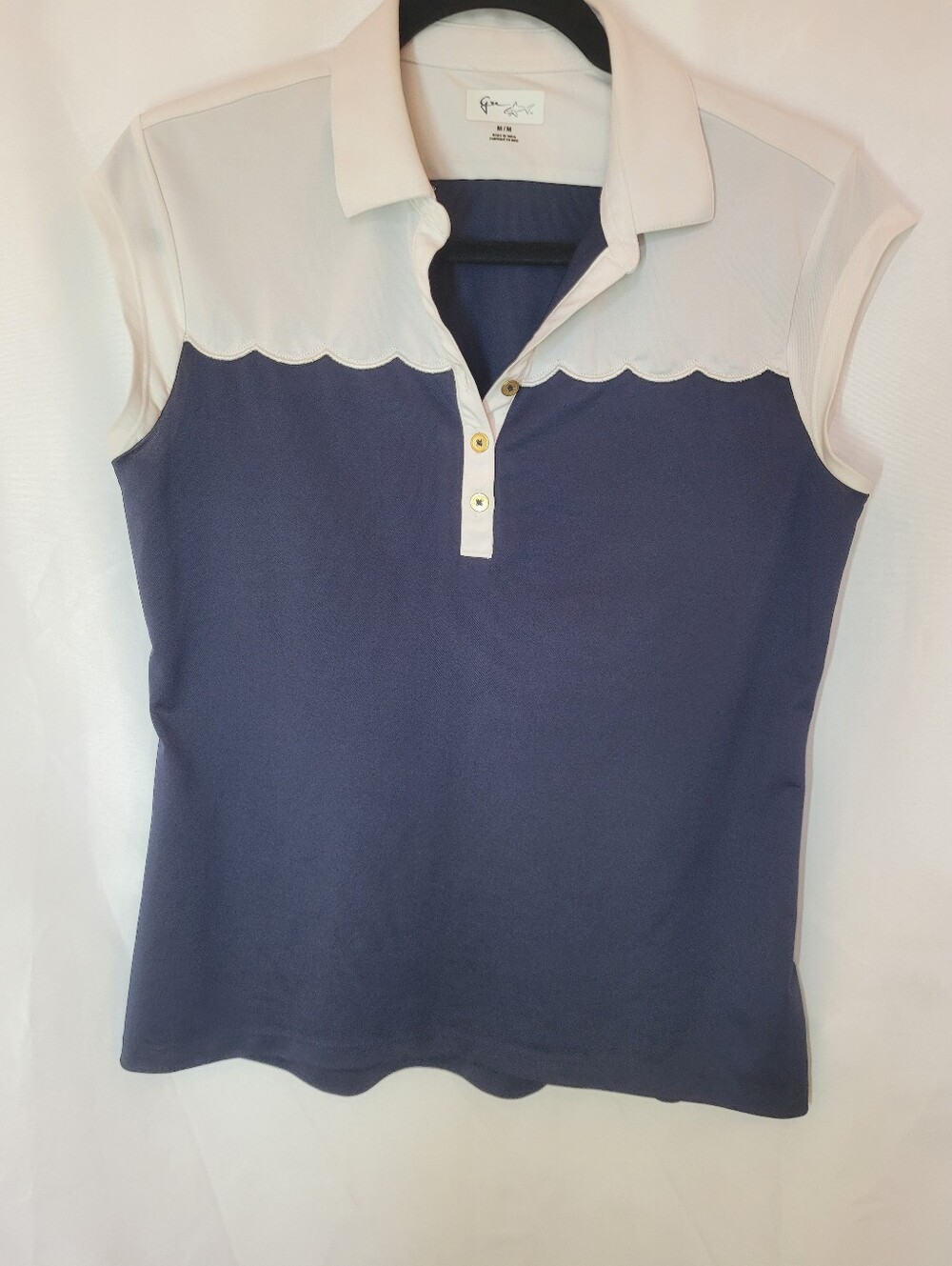 Greg Norman Women's Navy and White Scallop Sleeveless Golf Polo Medium